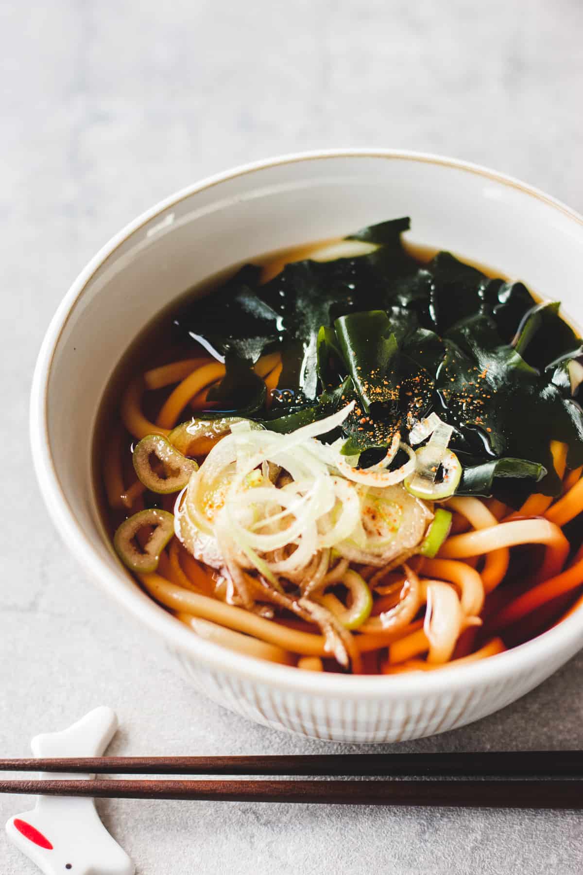 Vegan Kake Udon (Japanese Udon Noodle Soup) - The Foodie Takes Flight