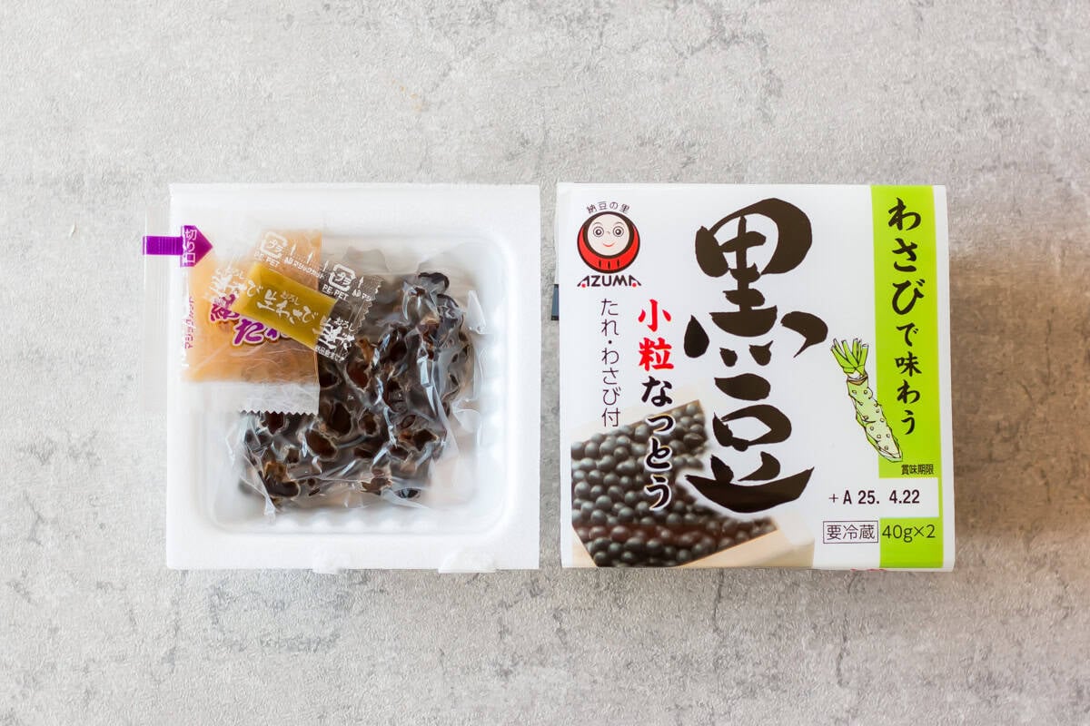 Black soybeans natto.
