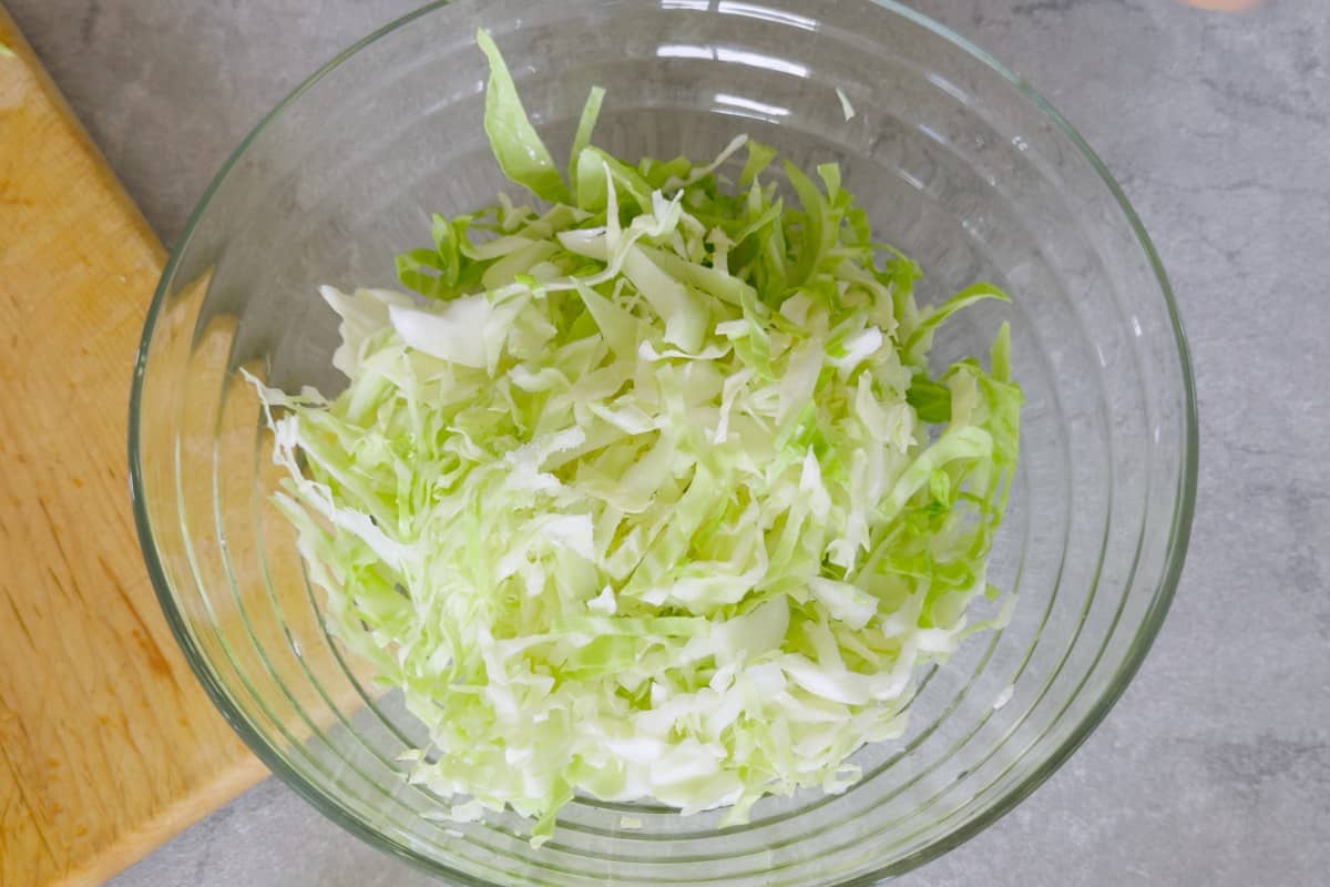 How to make cabbage salad.