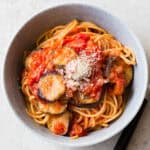 なすとトマトのパスタ