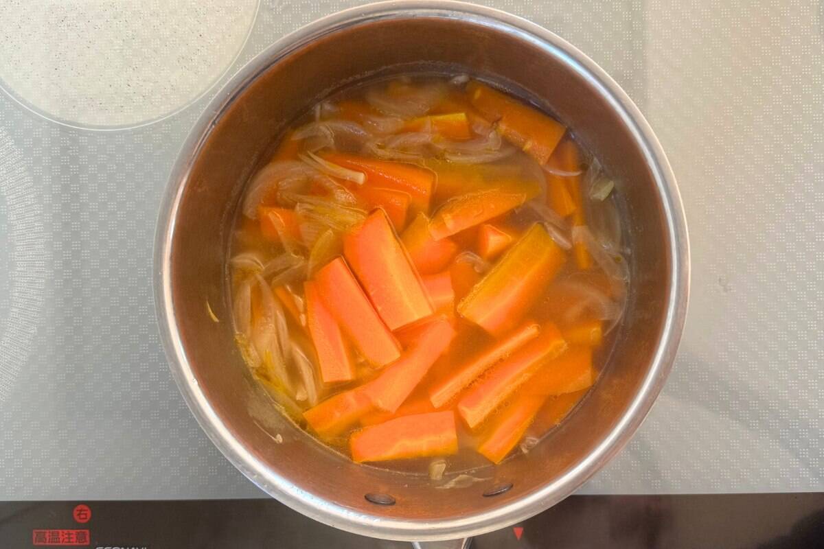How to make carrot soup.