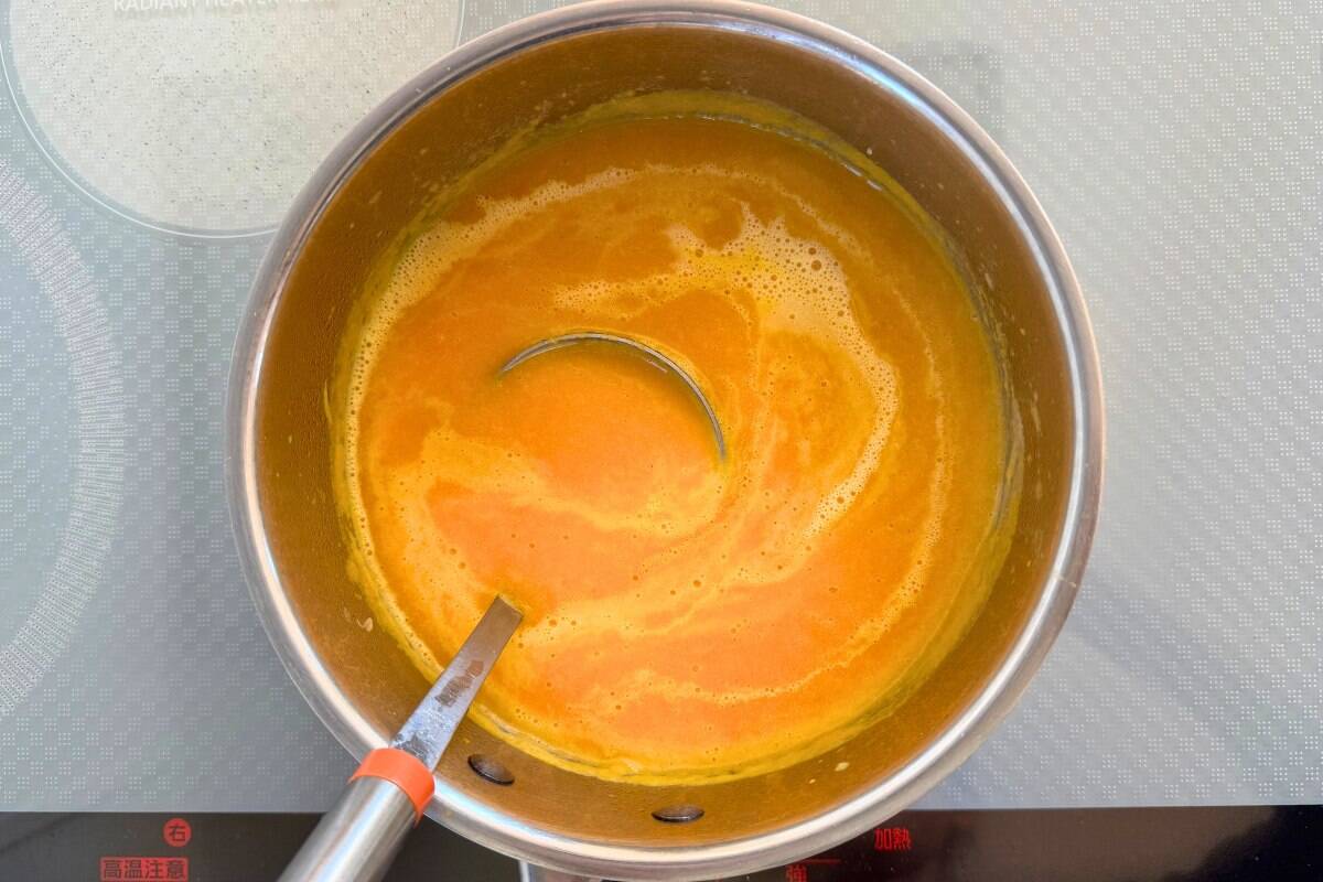 How to make carrot soup.