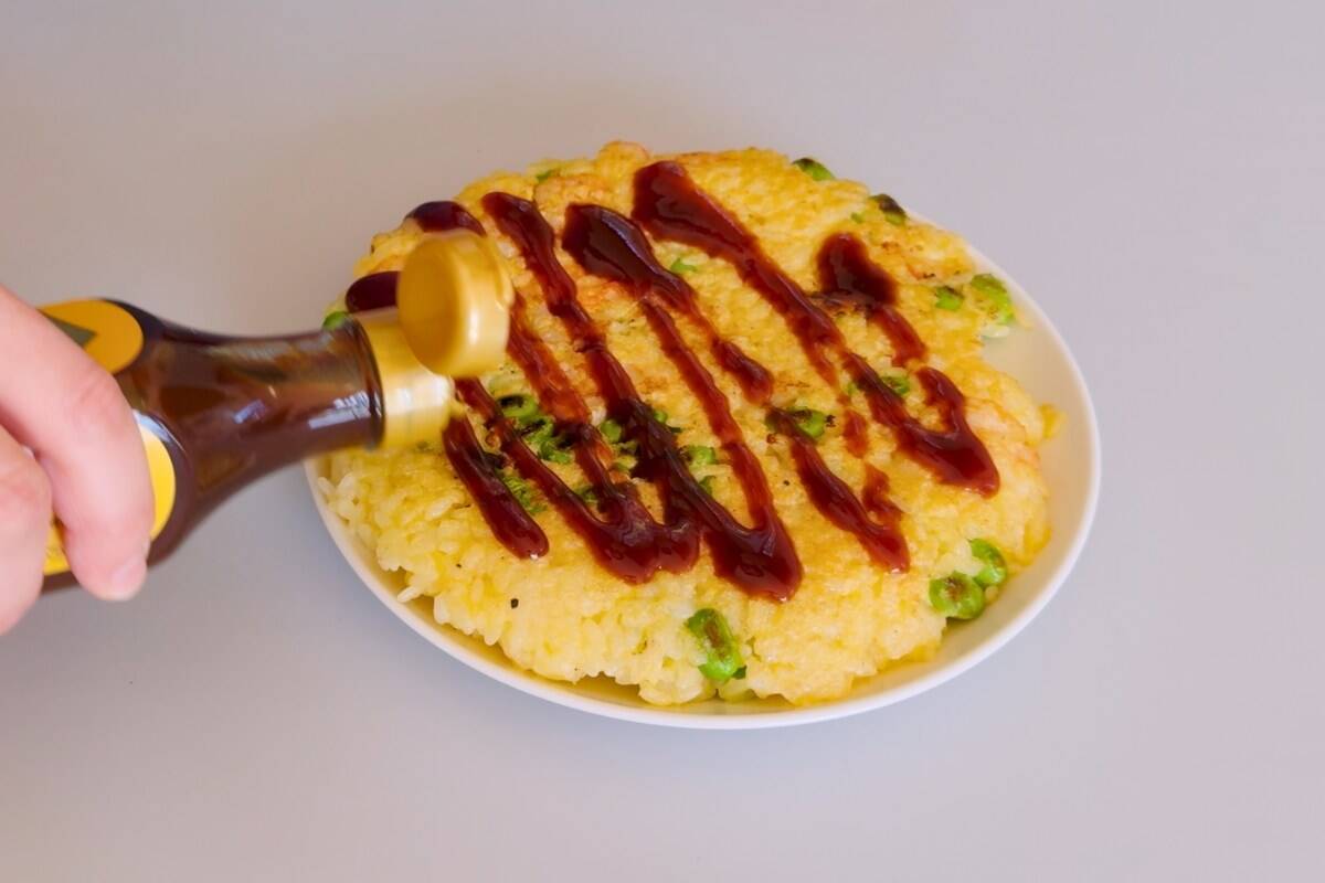 How to make rice okonomiyaki.