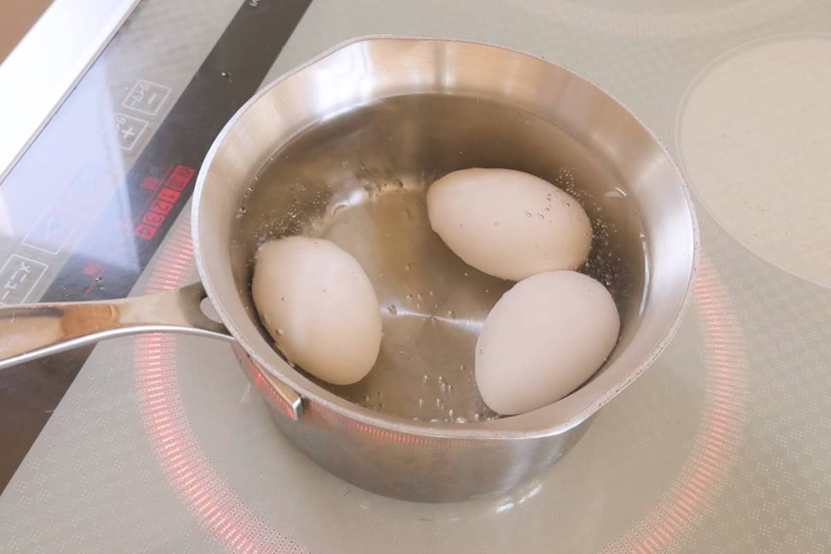 How to make tamago sando.