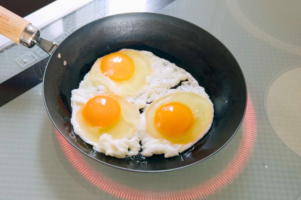 How to make teriyaki egg sandwich.