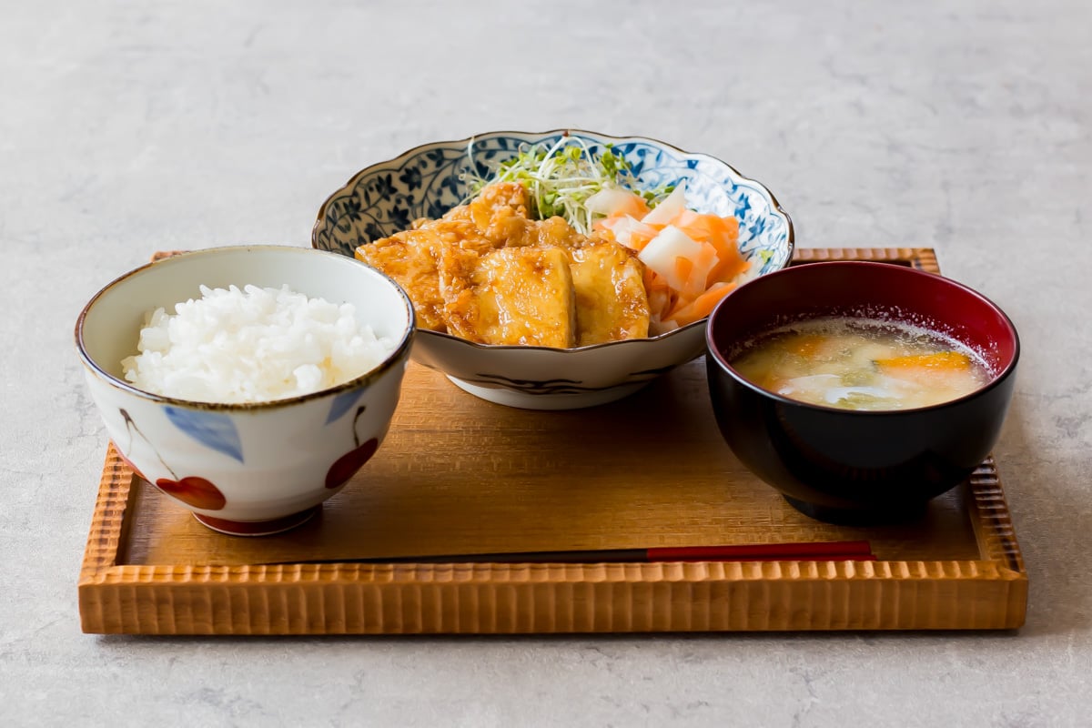 Teriyaki tofu using frozen tofu.