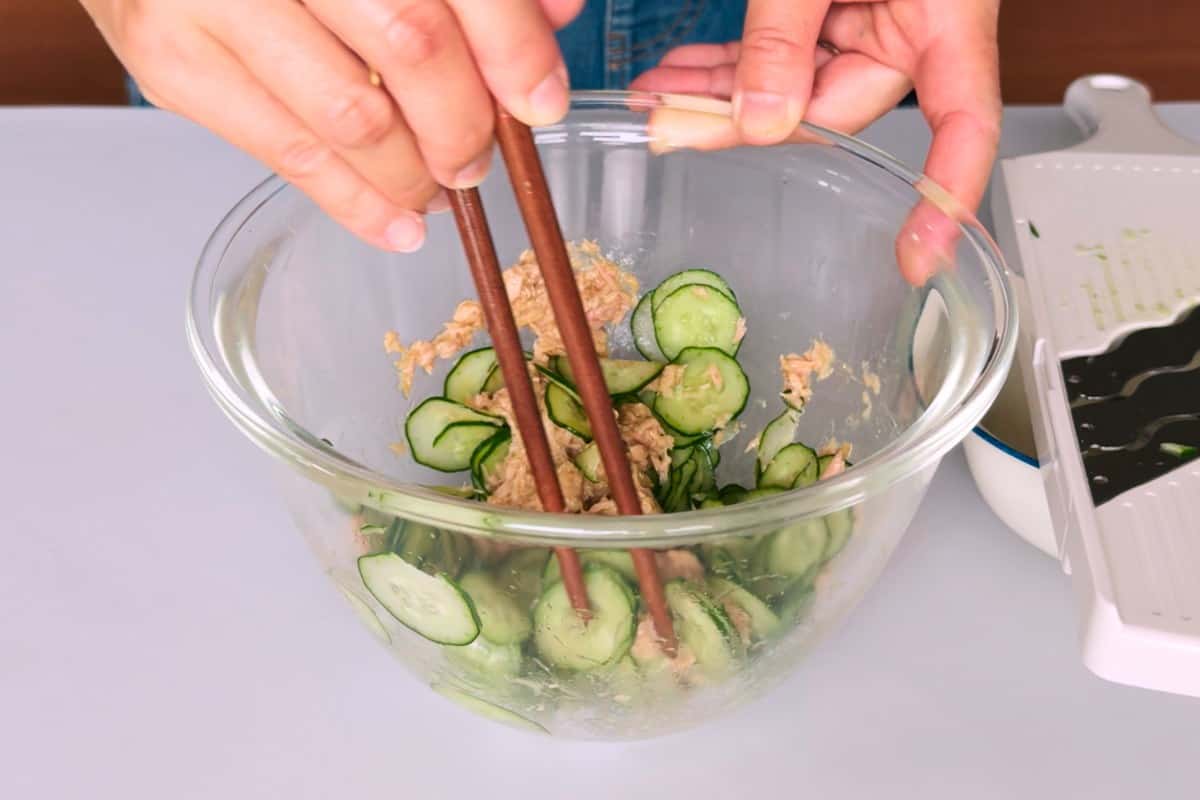 How to make cucumber tuna salad.
