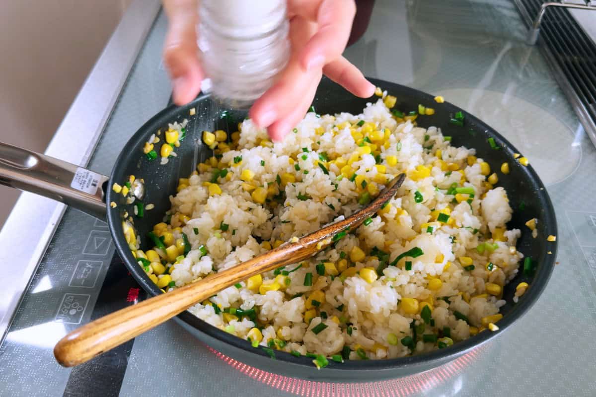 How to make corn fried rice.