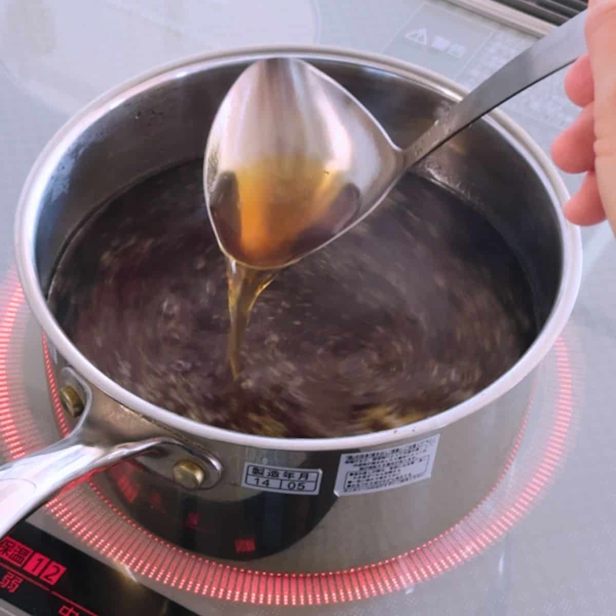 How to make shoyu ramen.
